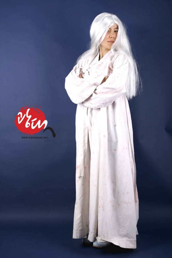 소복-피묻은 소복