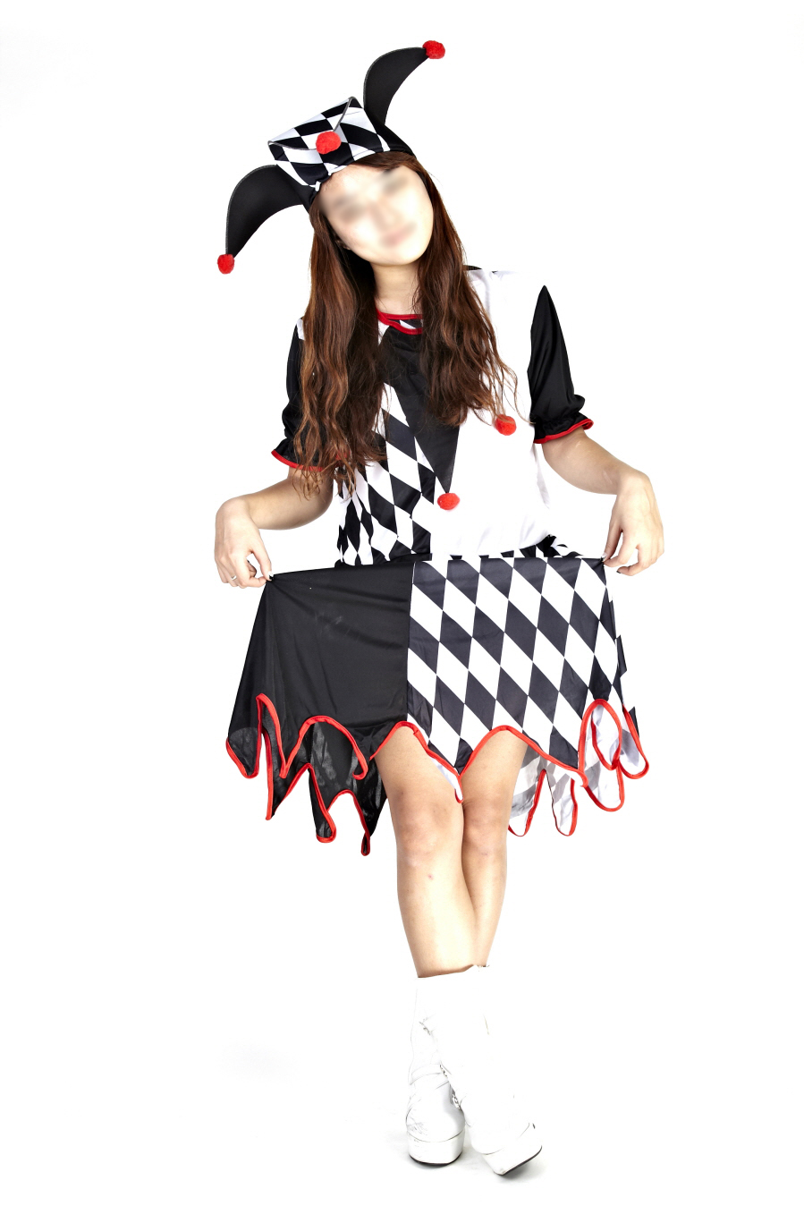 여자 블랙엔화이트삐에로