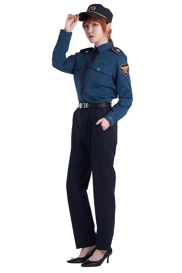 신형 경찰복(여)