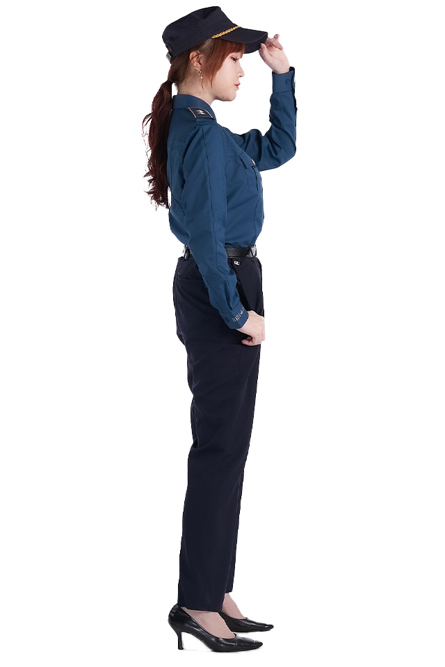 신형 경찰복(여)